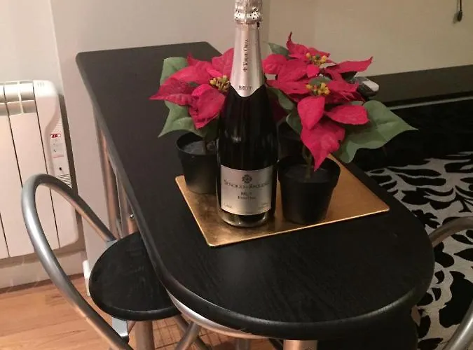 Con Dos Y Hasta Seis Personas Con Vistas Especiales