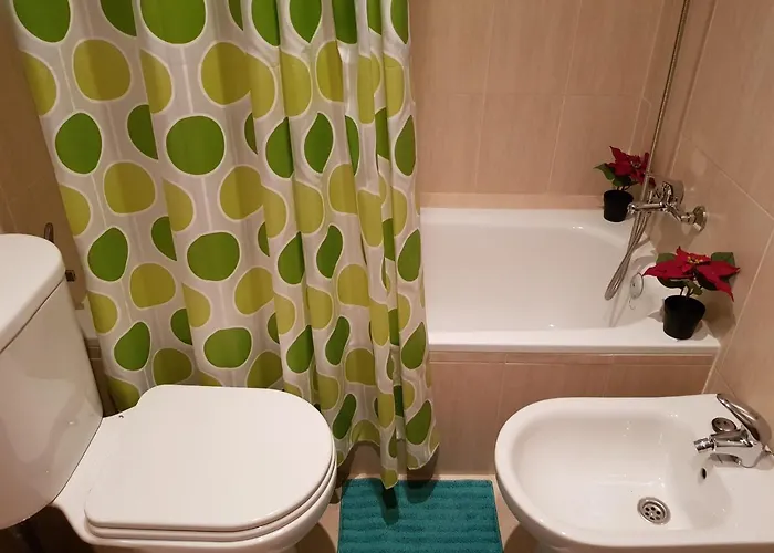 Con Dos Y Hasta Seis Personas Con Vistas Especiales